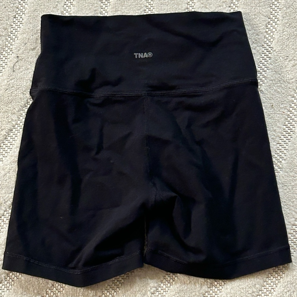 TNA Artizia High Rise Biker Shorts 5” in Black - S - Picture 5 of 13